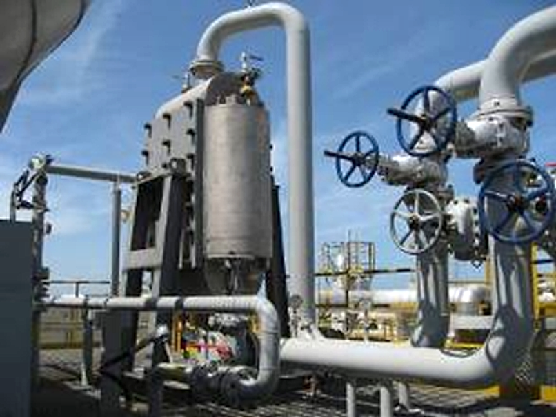 TP welded plate heat exchanger for tail gas cooling
